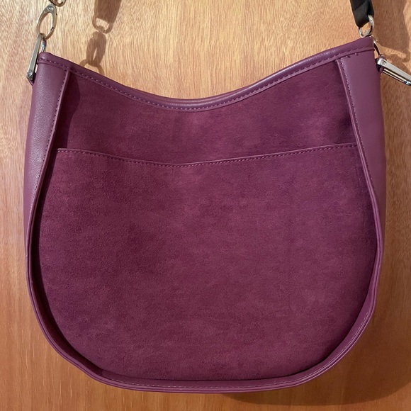 Initials, Inc. Luna Purse with Guitar Strap - Picture 3 of 12